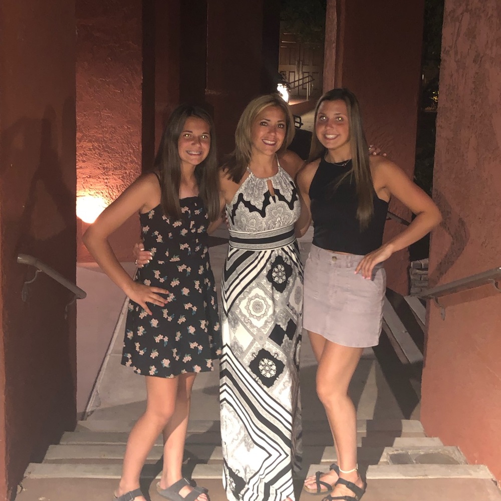 Meet your Posher, Carla